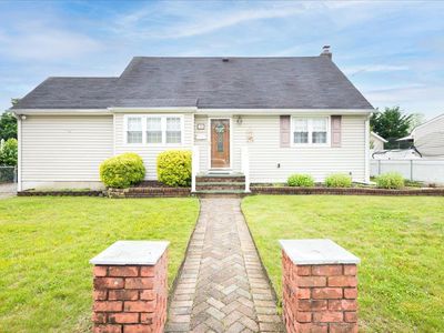 30 Nims Avenue, West Babylon, NY, 11704
