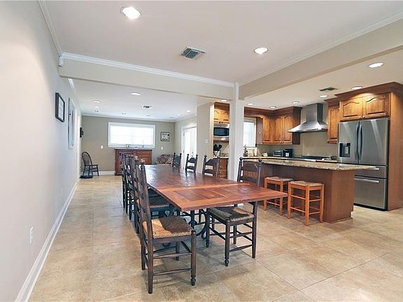 5th image of 106 Donelon Dr