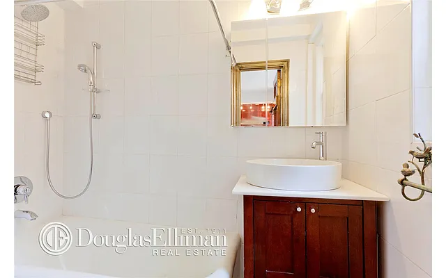 Rented by Douglas Elliman | media 9
