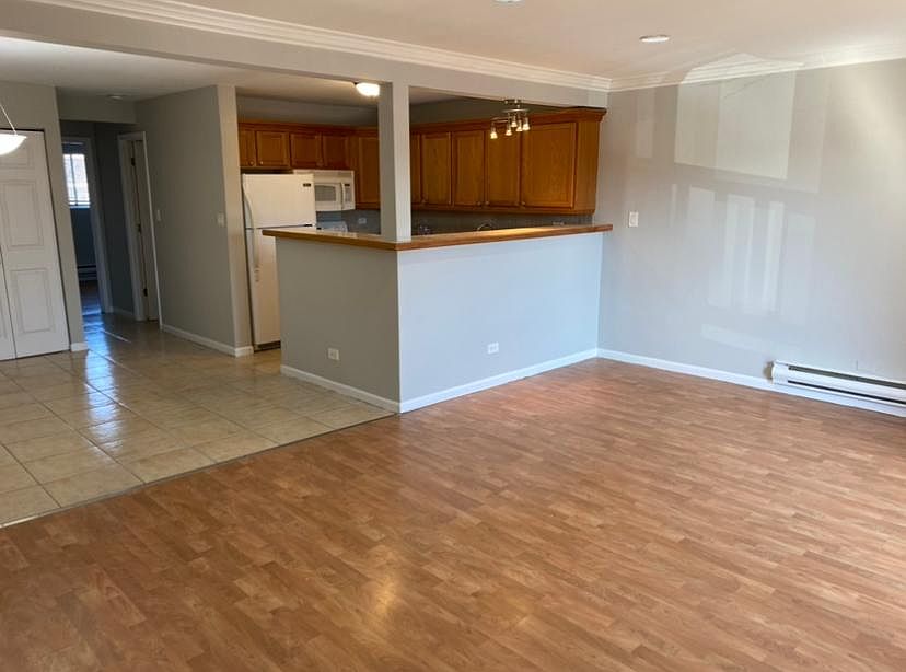 1st image of 1360 N Geneva Dr APT 2B