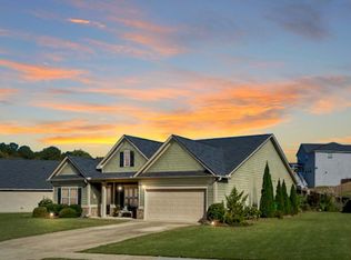 142 Cherokee Reserve Cir, Canton, GA 30115