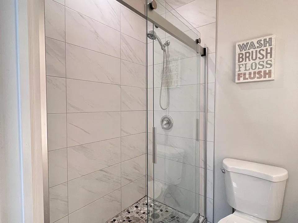 26 Diplomat Pkwy #2308