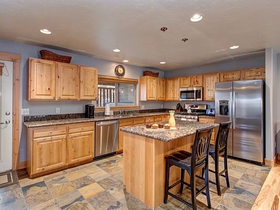 5th image of 5470 Luge Ln