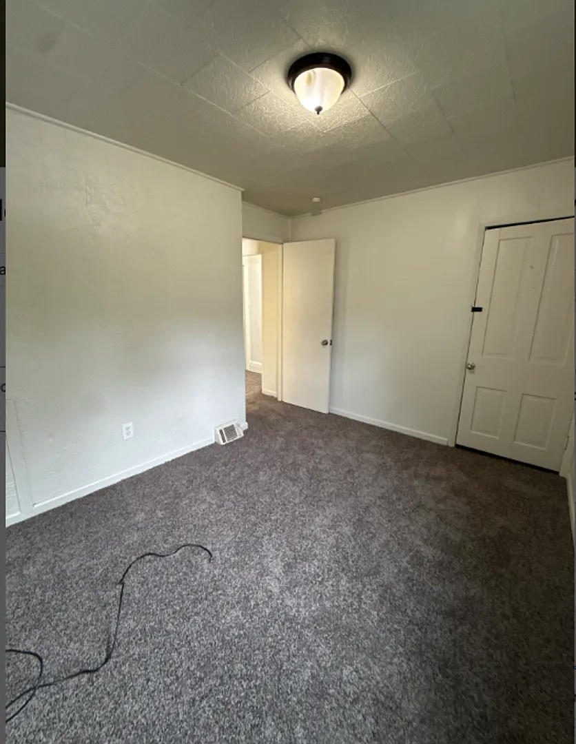 2 Bed, 1 Bath Duplex in McKeesport — Photo 3