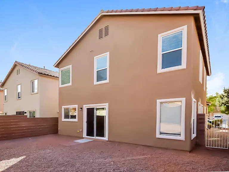 2404 Cockatiel Dr — Photo 17