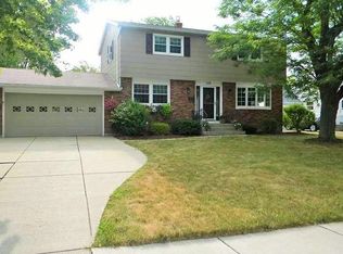 123 Ava Ln, Williamsville, NY 14221