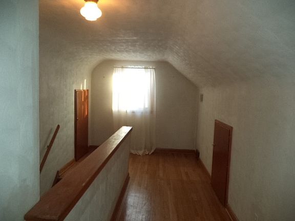 4th image of 195 Shadyside Dr #4
