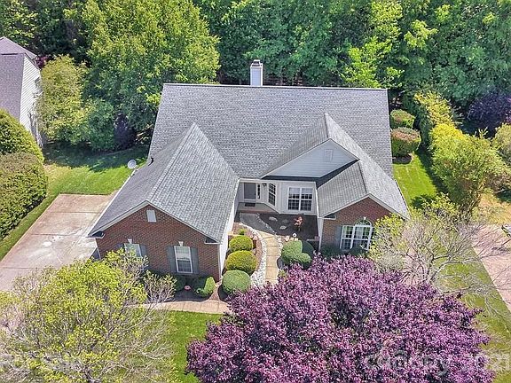 2nd image of 10813 Kenderly Ct