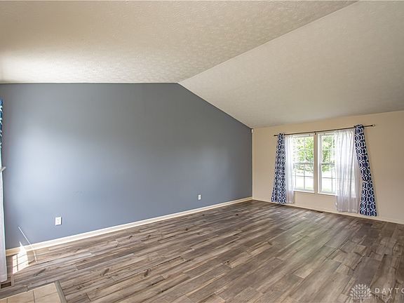 4th image of 115 Springhouse Dr