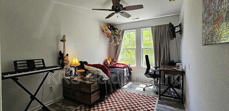918 Hillside Ave — Photo 19