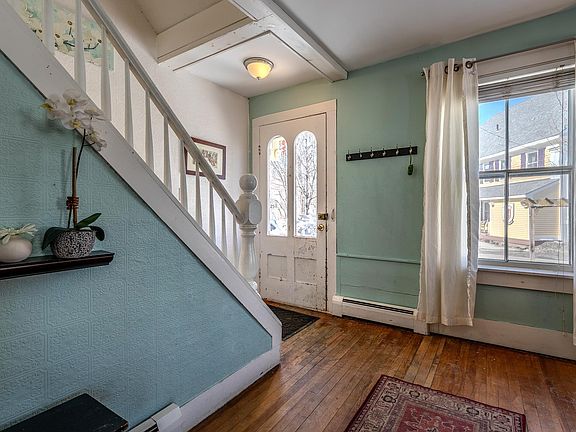 2nd image of 29 Pikes Falls Road