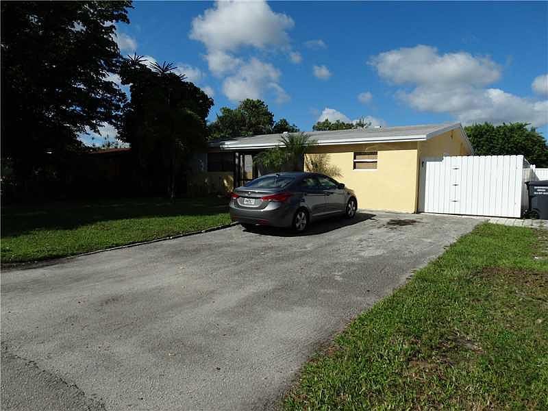 1st image of 2250 NW 62nd Avenue