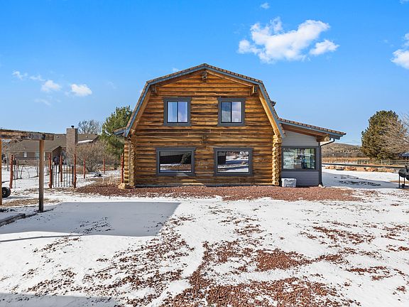 4th image of 229 Dammeron Valley Farms Dr