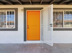 2518 N McCarran St