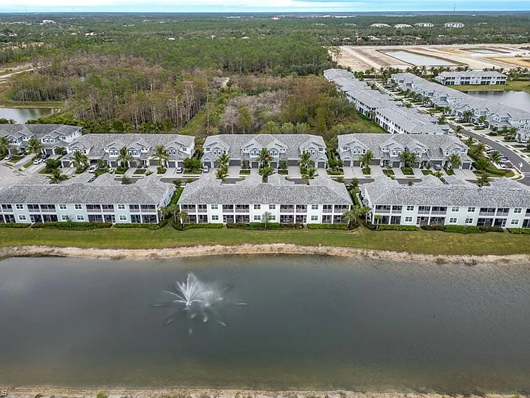 2555 Seychelles Dr #406 — Photo 41