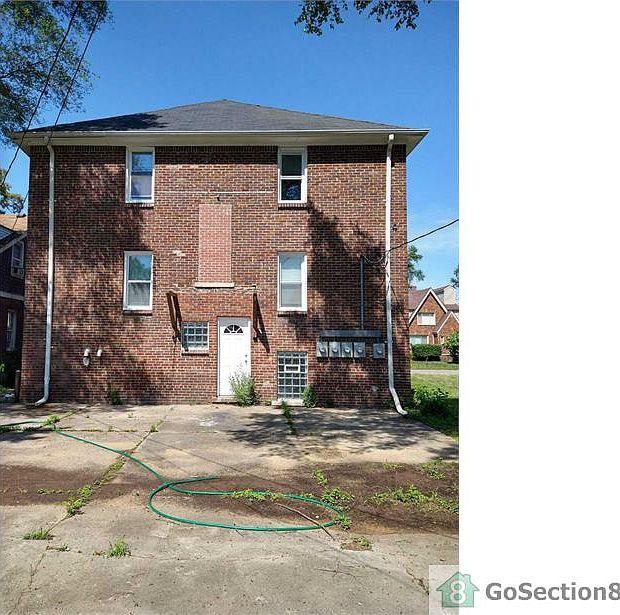 2nd image of 16916 Monica Ave