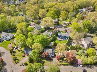 14 Meadowpark Ave N, Stamford, CT 06905