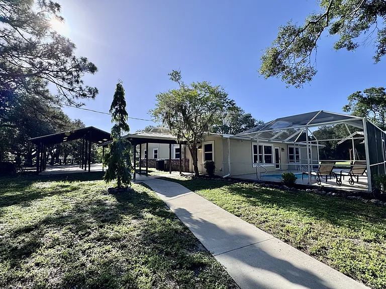 625 N Jackson Rd — Photo 33