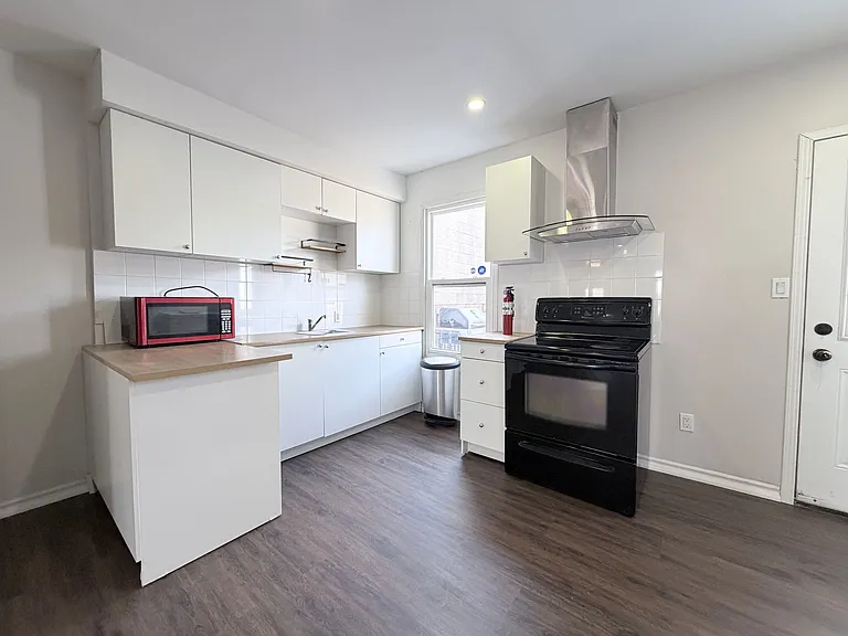 11 Lincoln St — Photo 11