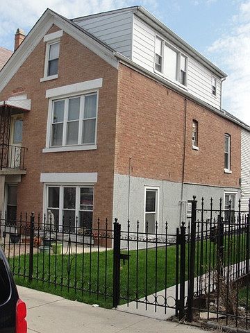 2nd image of 2821 S Pulaski Rd