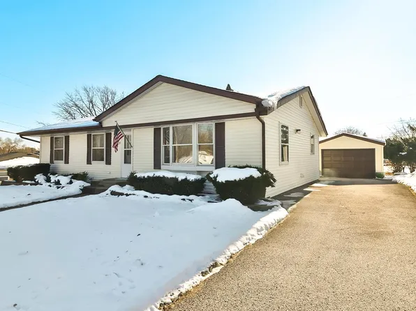 4319 Yale Dr, Rockford, IL 61109