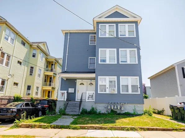 35-37 Chavenson St, Fall River, MA 02723