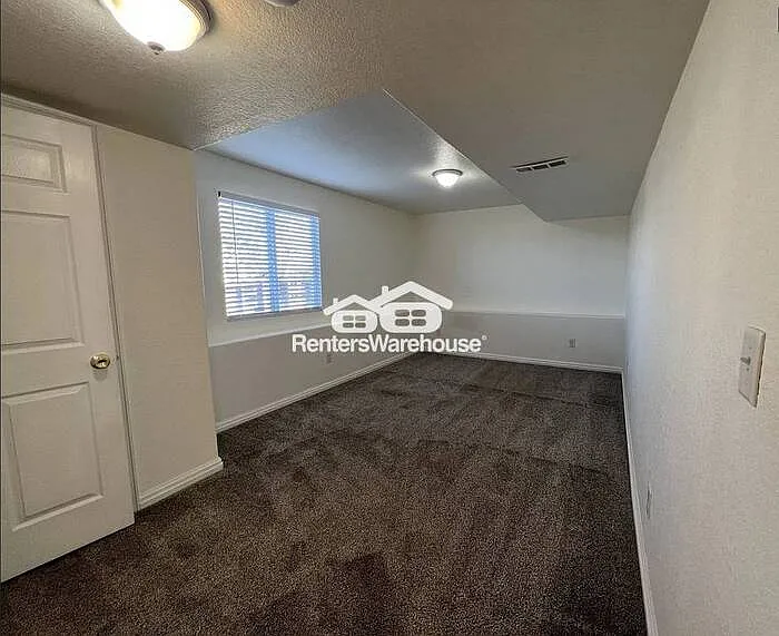 305 Warwick St — Photo 12