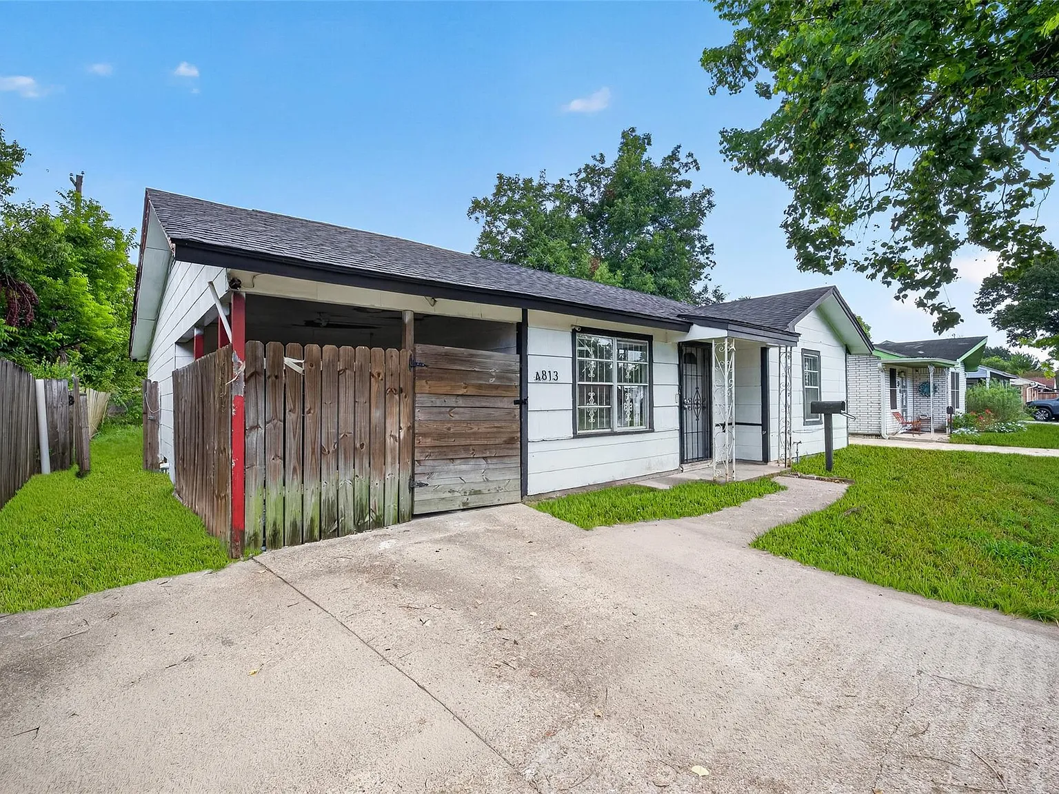 3 bed, 1.5 bath, 1423 sqft, $1,450 — Photo 3