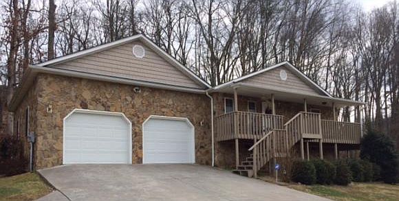1st image of 124 Amity Dr