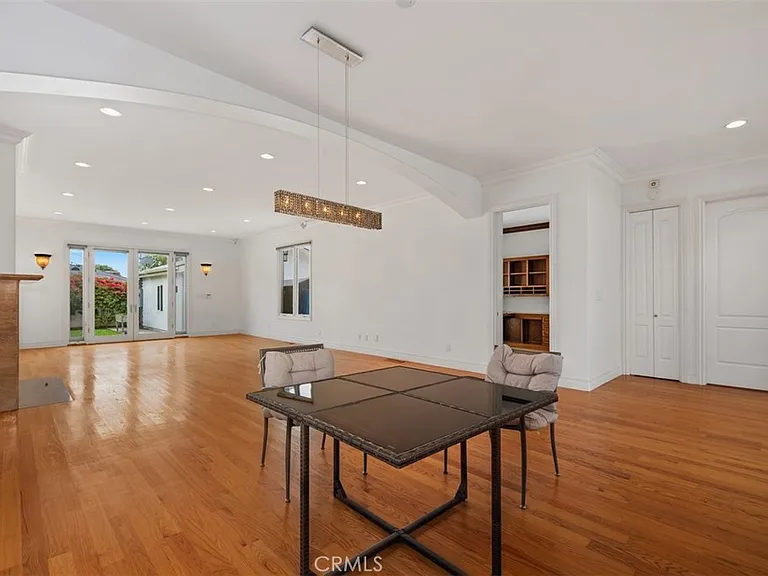 7822 Truxton Ave — Photo 12