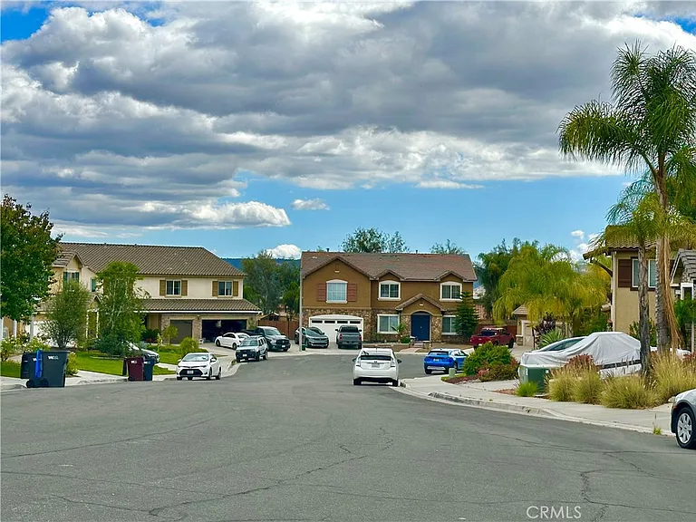 36005 Redgrave Way — Photo 3