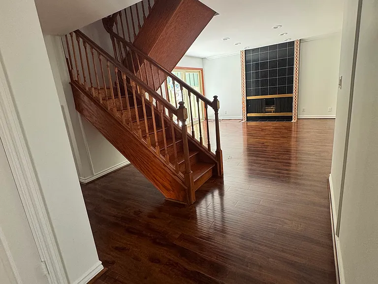 4153 W Sarah St — Photo 24