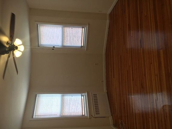 5th image of 2577 41st St
