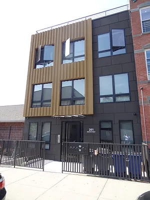 Rented by Miron Realty Group | media 42