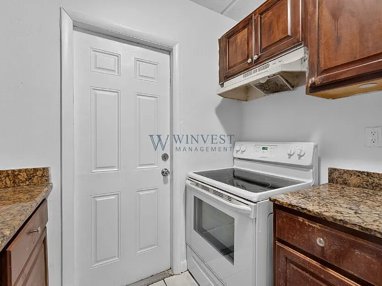 Presidential View Apartments — Photo 29