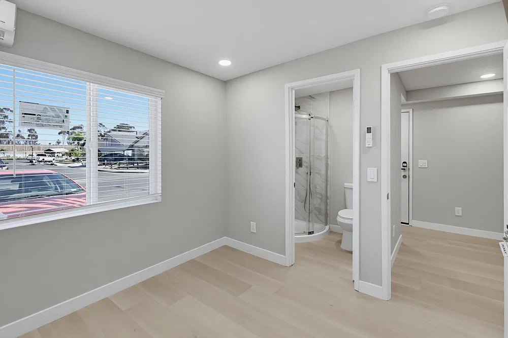1 bed, 330 sqft, $1,500 — Photo 3