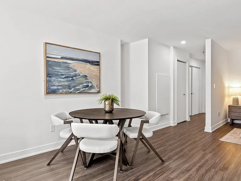 1354 Carling Ave — Photo 11