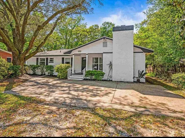 5837 Sanders St, Pensacola, FL 32504