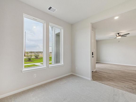 6427 Prospect Oaks Flex Room