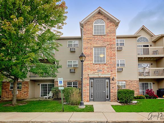 2nd image of 1584 W Crystal Rock Ct Unit 1C