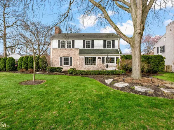 1101 Grayton St, Grosse Pointe Park, MI 48230