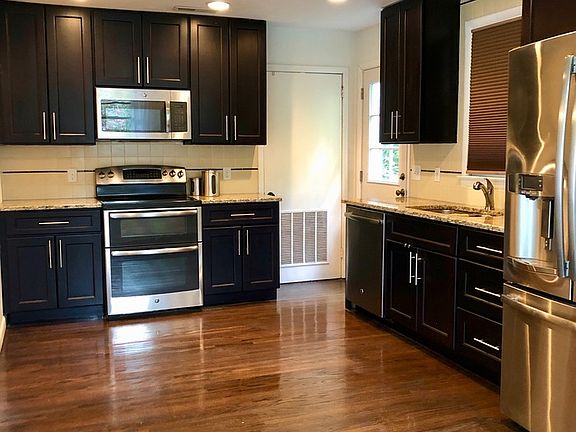 3rd image of 533 Northcrest Dr