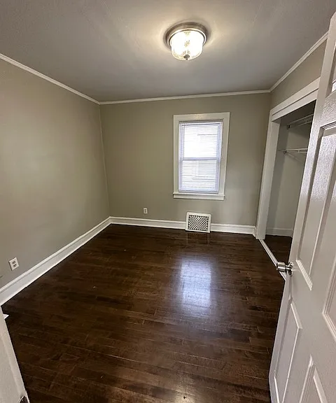 310 W Scott St #A — Photo 34