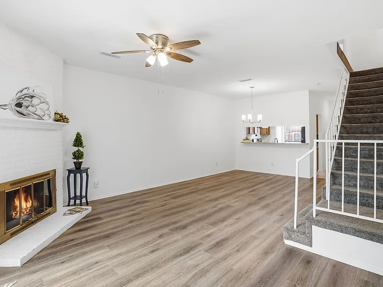 204 Samuel Blvd #I-3 — Photo 14