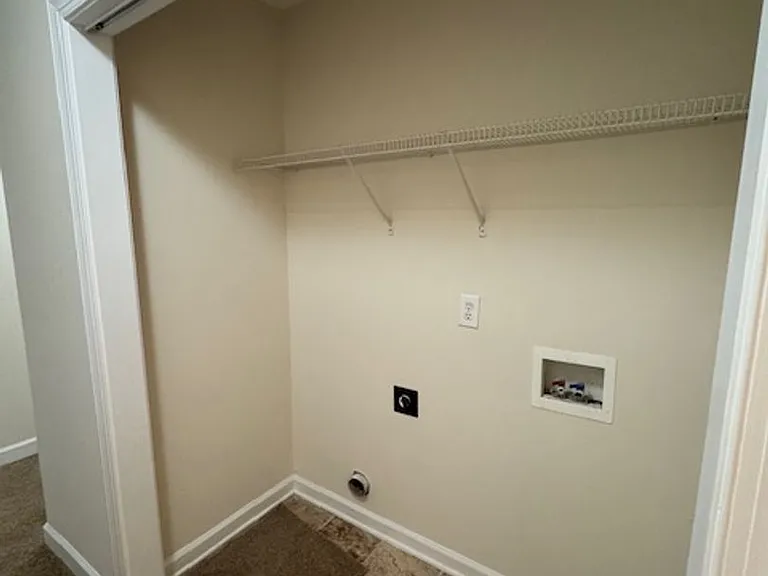 150 Raye Dr — Photo 13