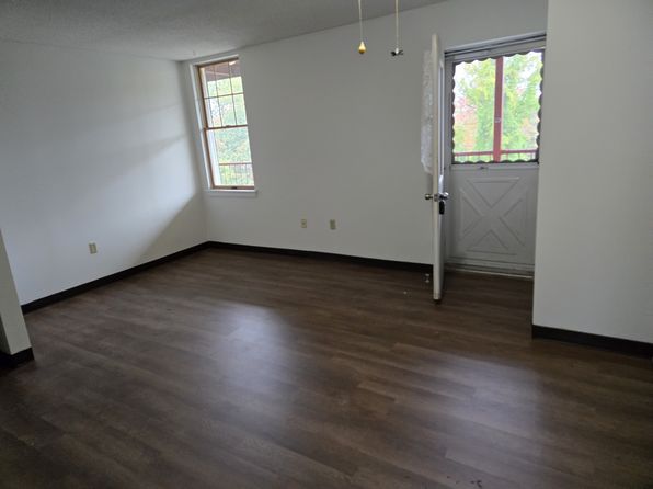 Steven's Manor - 304 | 36 Mary St, Skowhegan, ME