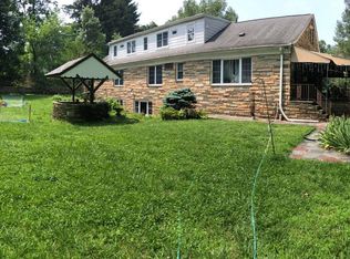 101 Moredun Rd #1, Philadelphia, PA 19115