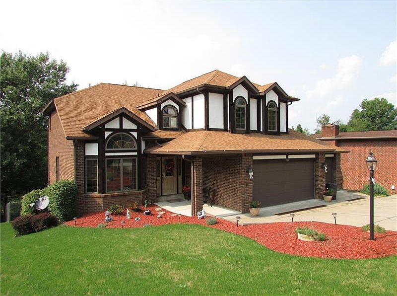 1st image of 680 Adele Dr