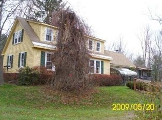 15 Jungle Ln, Litchfield, ME 04350