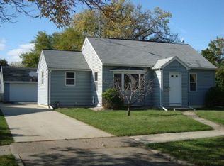 296 Roosevelt St, Fond Du Lac, WI 54935